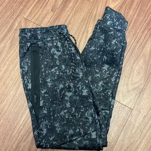 American Eagle Outfitters Black and Gray Joggers